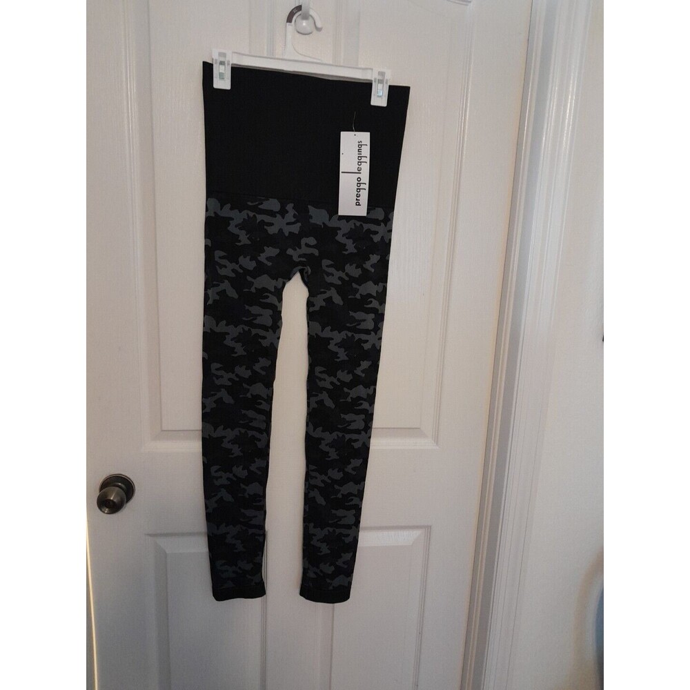 Preggo Leggings Nwt Black Camo . Size Xl/2xl. B44